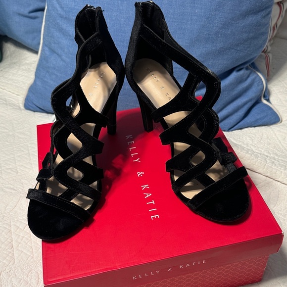 Kelly & Katie Strappy Black Heels - Size 8.5 - Picture 1 of 9